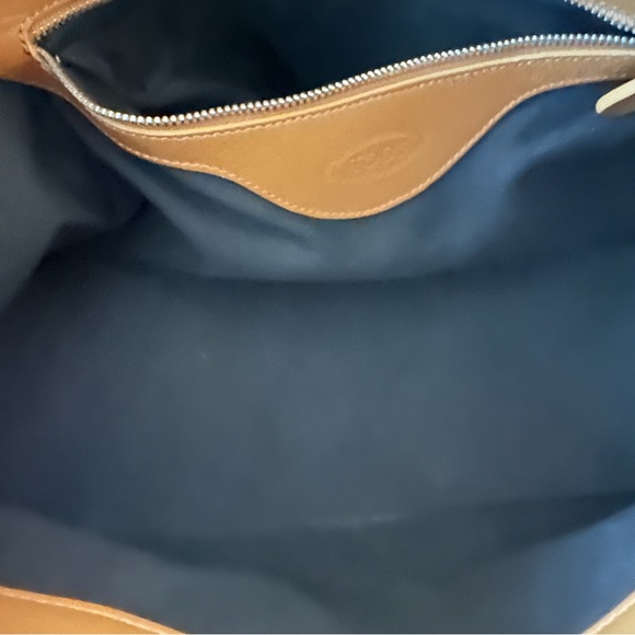 Tod’s of London D Styling purse. Calfskin leather. - Picture 5 of 6